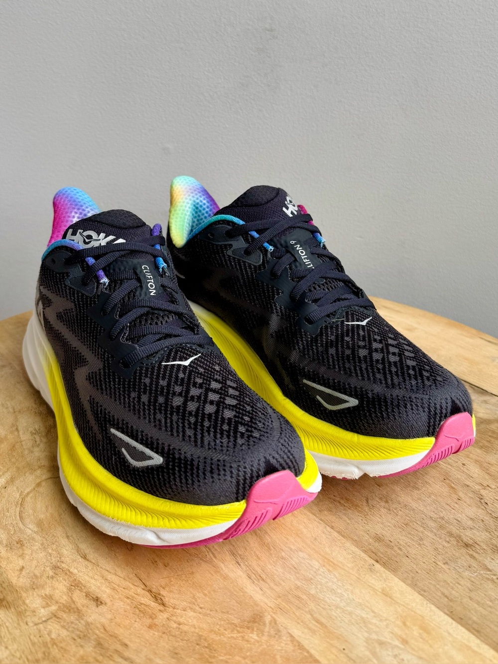 HOKA Clifton 9 Black Rainbow All Aboard Running Shoes Size Women 10.5 B Tie Dye